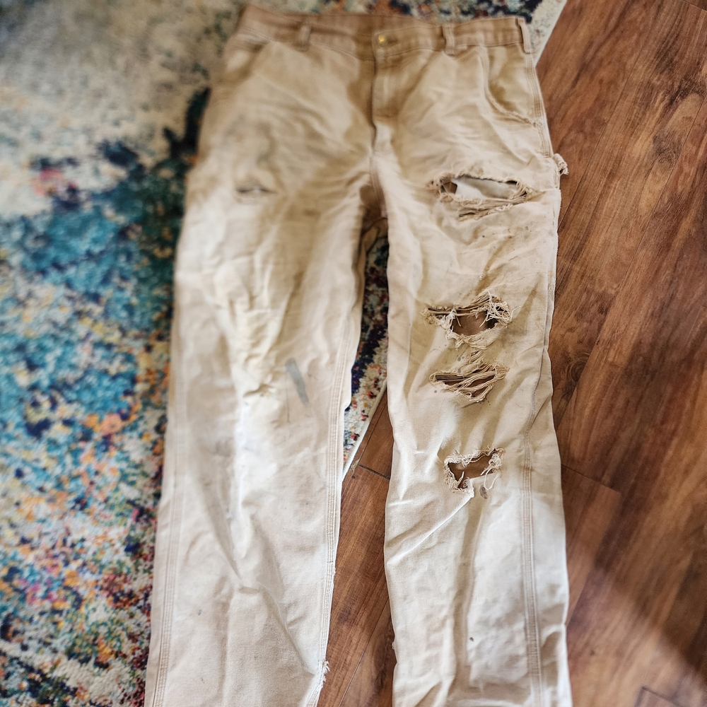 Men's Distressed Carhartt Work Pant